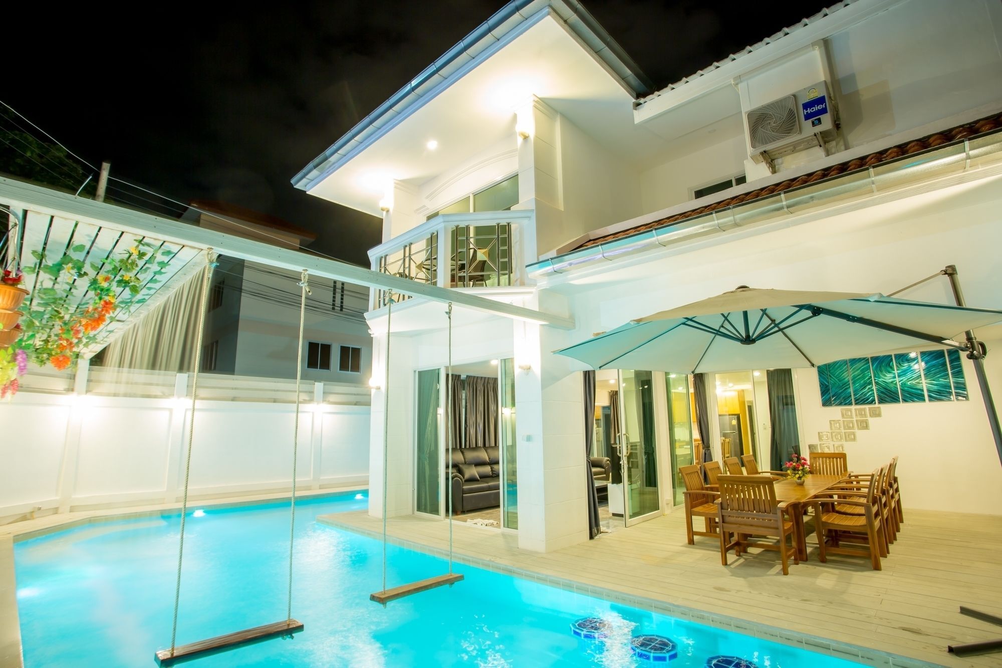 The Ville Modern Viewpoint Pool Villa Pattaya Εξωτερικό φωτογραφία